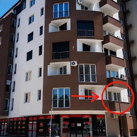 Center With Private Parking Апартаменты Скопье